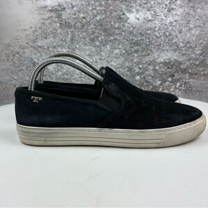 530 Tory Burch Black Slip-On suede Shoes
Ladie’s 8.5